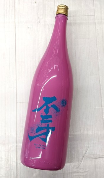 画像2: 25度　芋　黒麹仕込み　不二才　COLOURS(カラーズ）　1.8L (2)